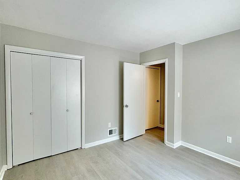 510 Holladay Dr #205 — Photo 5