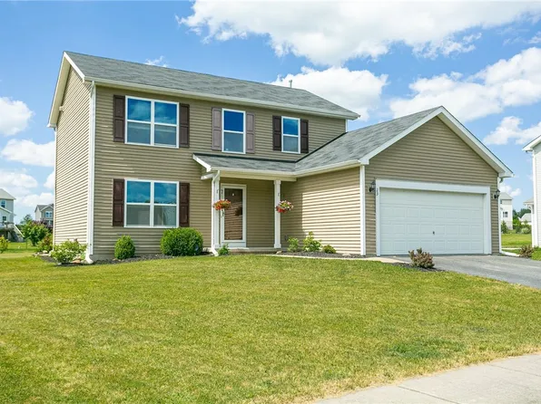 23 Sedgley Park, West Henrietta, NY 14586