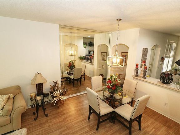5th image of 2424 Earlswood Ct