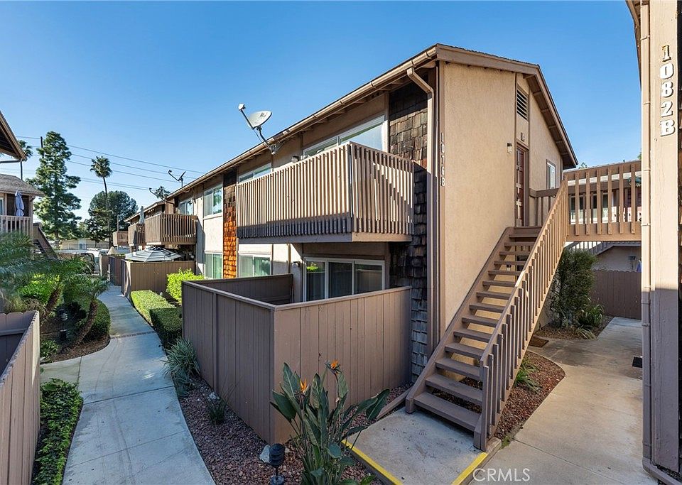 1st image of 1076 Cabrillo Park Dr #C