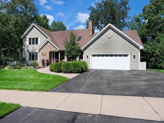 2nd image of 15643 Village Woods Dr