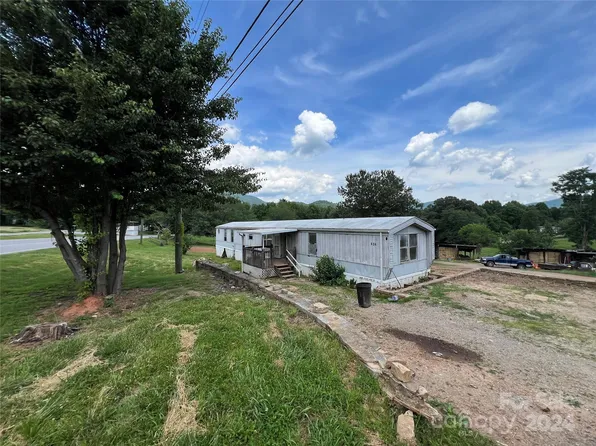 434 Justice Ridge Rd, Candler, NC 28715