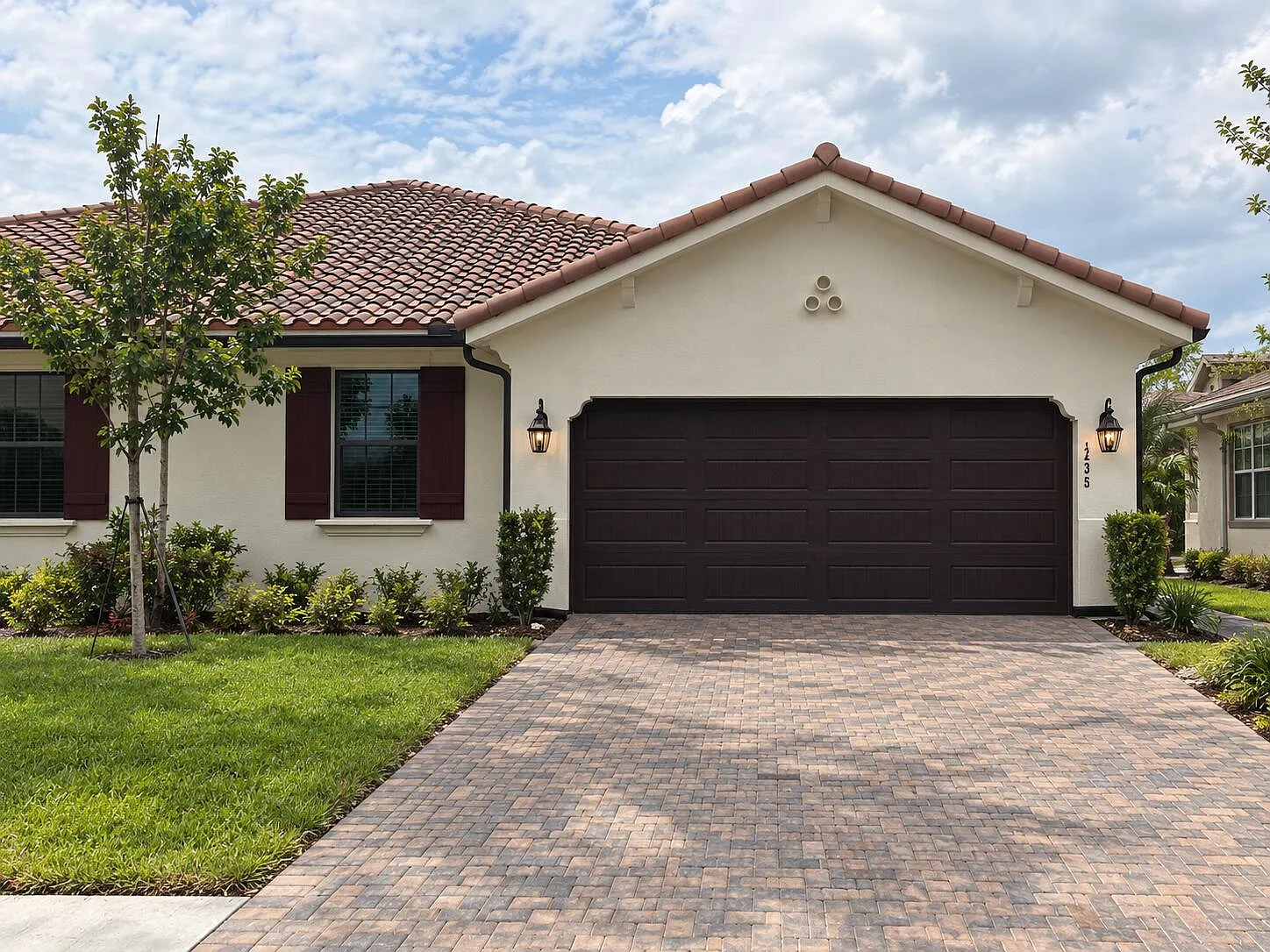 3 bed, 2.0 bath, 1954 sqft, $3,300 — Photo 1