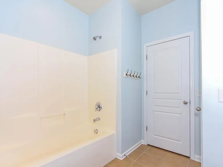 120 Misty Knoll Ln — Photo 25