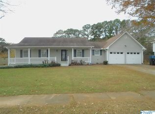 104 Loneoak Dr, Harvest, AL 35749