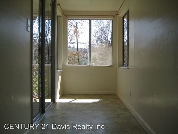 5th image of 10290 Wolf Dr