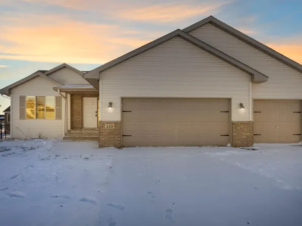 213 Summerfield Ln, Waverly, MN 55390