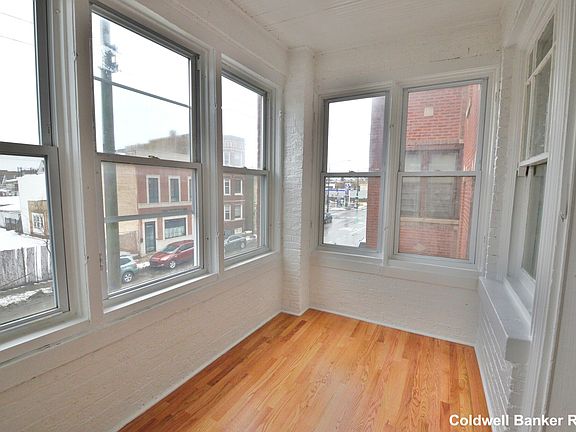 3rd image of 3019 W Diversey Ave #2
