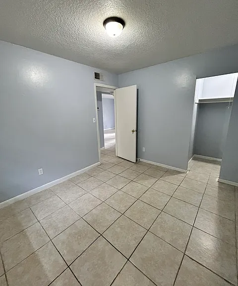 637 Herb Hudson Ct — Photo 3