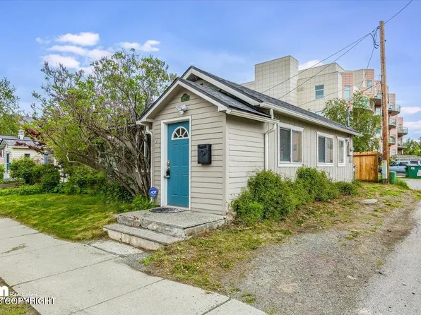 717 Barrow St, Anchorage, AK 99501