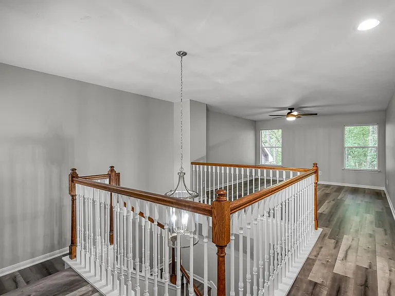 23 Alderon Woods Pl — Photo 16