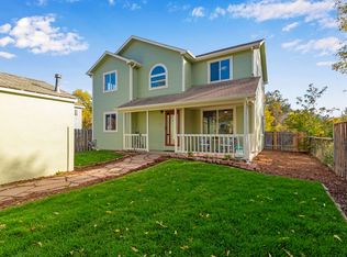 217 Park St, Lyons, CO 80540