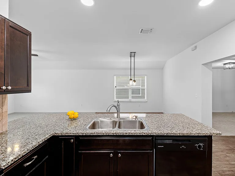 19304 Great Falls Dr — Photo 22