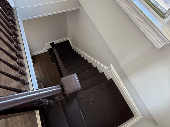 5th image of 224 E 237th St Floor 3
