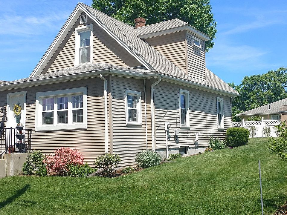 2nd image of 210 Prospect St