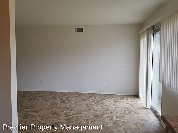 5th image of 1868 Danbury Dr