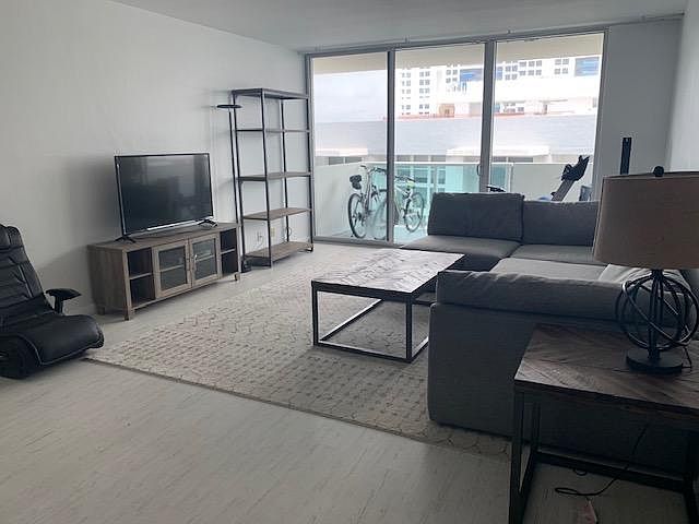 1st image of 1200 West Ave Penthouse 22