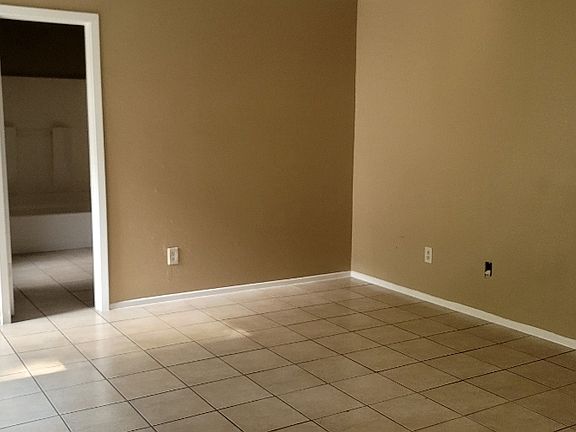 5th image of 3034 Sherborne St