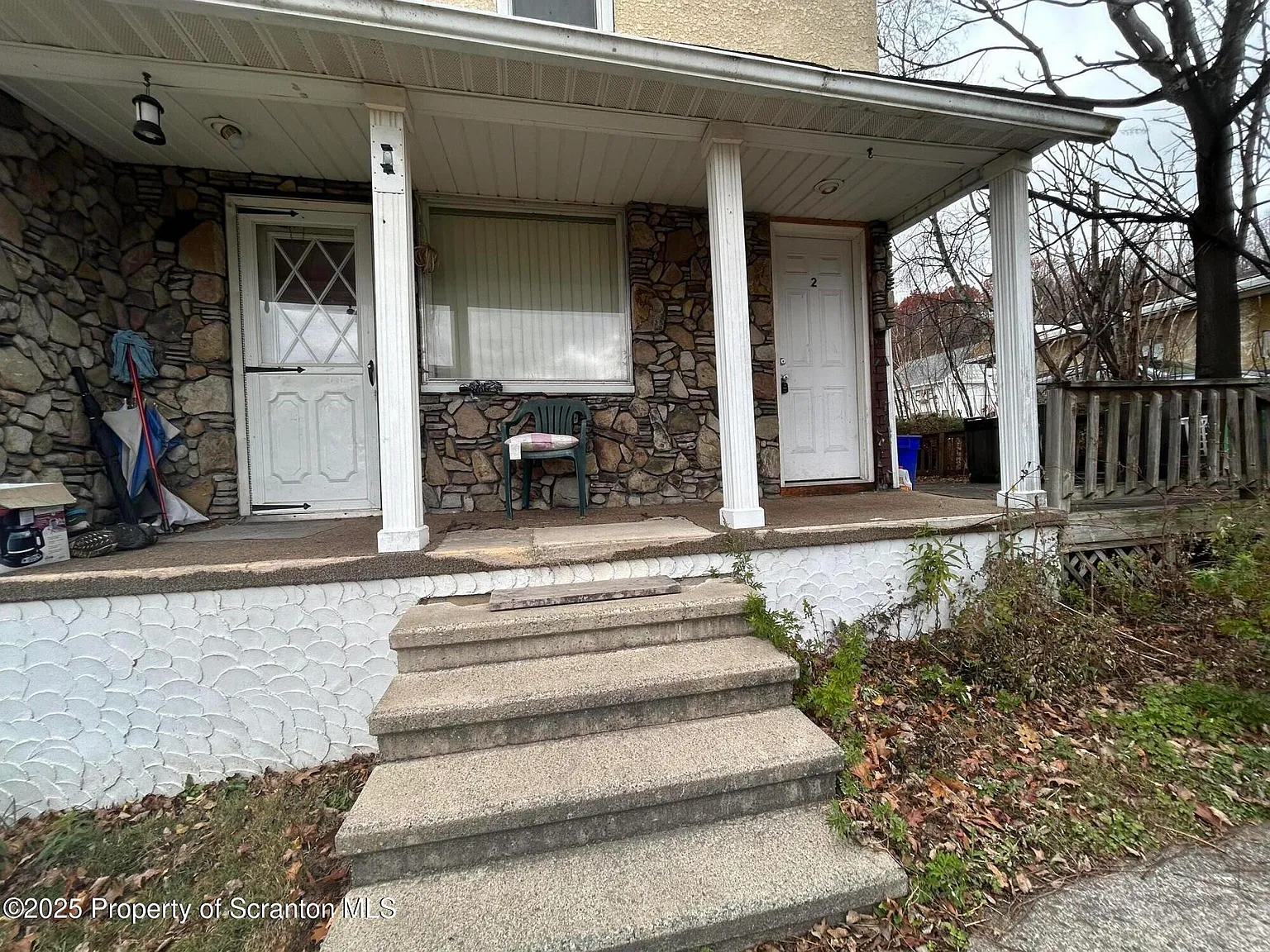 2 bed, 1.0 bath, 700 sqft, $1,150 — Photo 1
