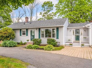 215 Howe St, Methuen, MA 01844