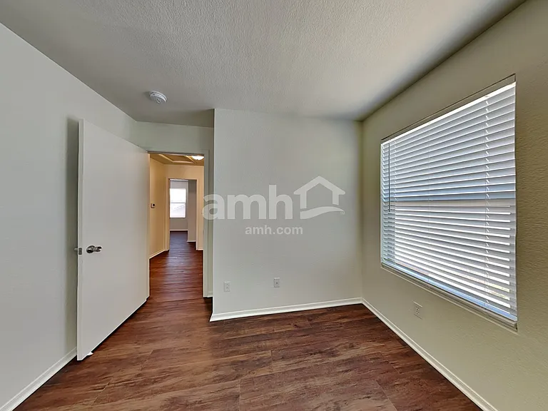 16923 W Central St — Photo 17