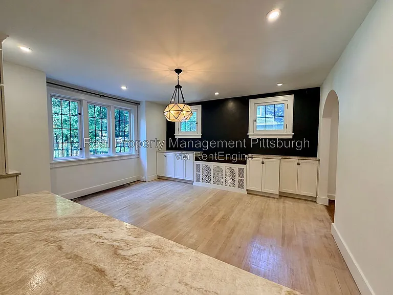 152 Gordon St — Photo 8