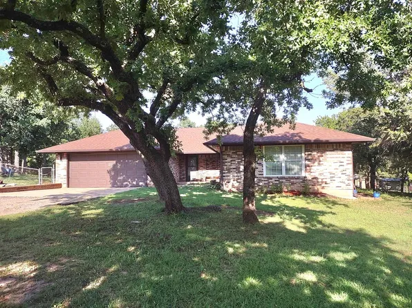 8416 Huckleberry Rd, Edmond, OK 73034