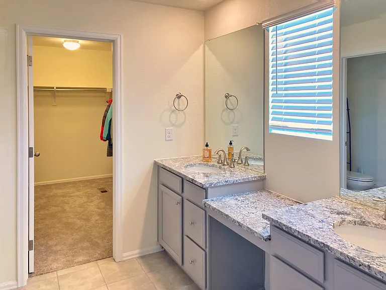 539 Navion Ln — Photo 10