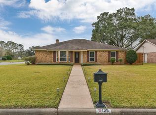 125 E Wildwinn Dr, Alvin, TX 77511