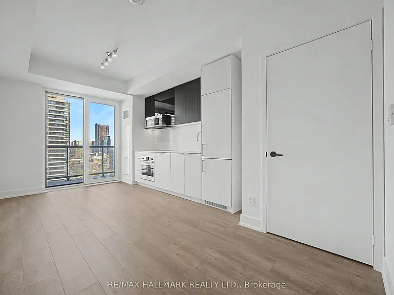 308 Jarvis St #2106 — Photo 3