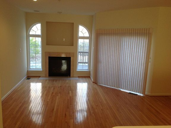 LIVING ROOM w/ electric fireplace