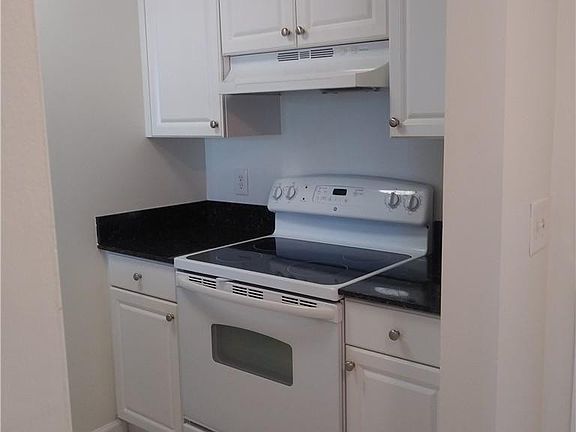 5th image of 1341 SE 3rd Ave APT 201