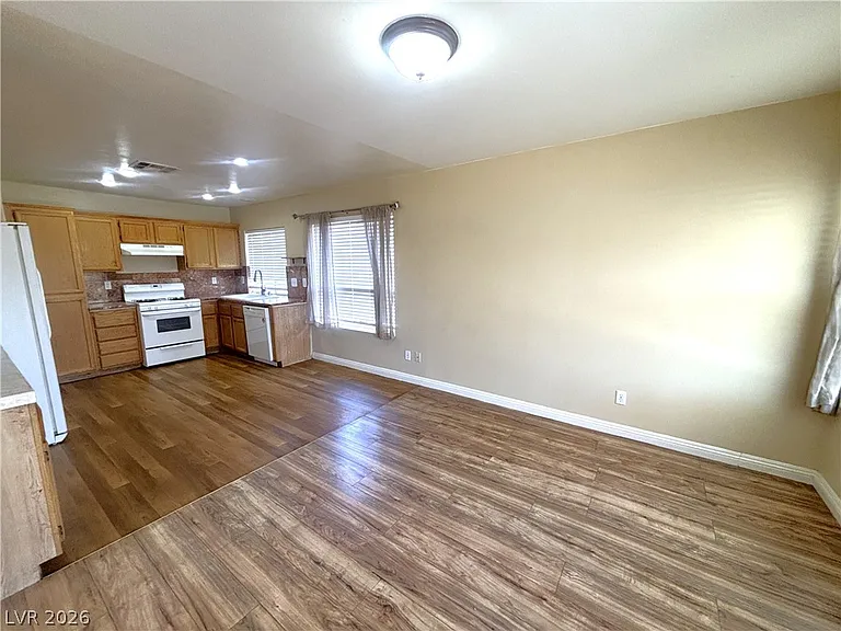 1324 Nugget Creek Dr — Photo 12