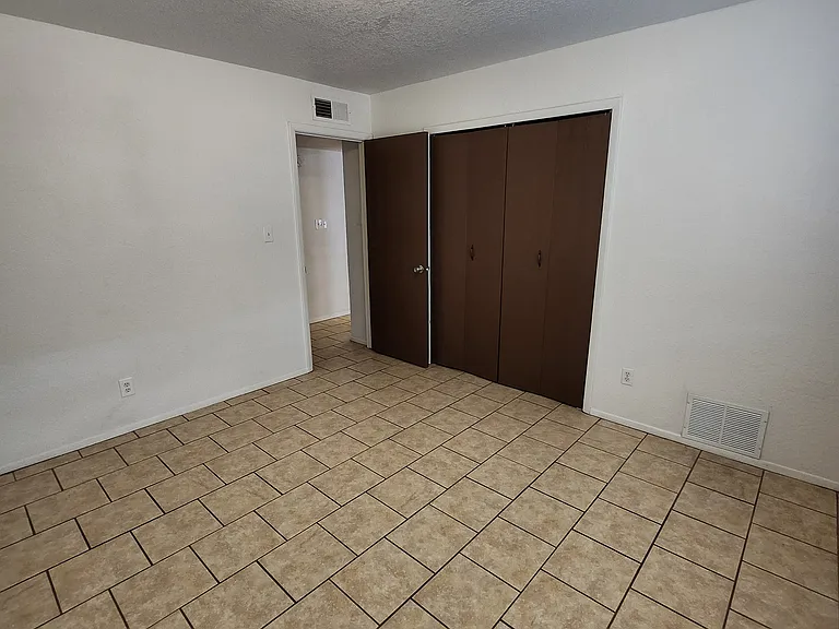 448 Dartmouth Ave #C — Photo 12