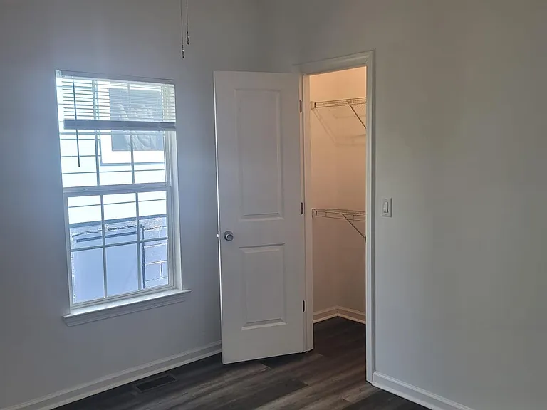 973 Ira St SW #A — Photo 16