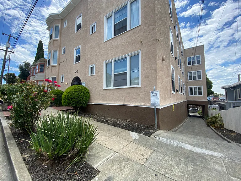 19th Street Apartments — Photo 15