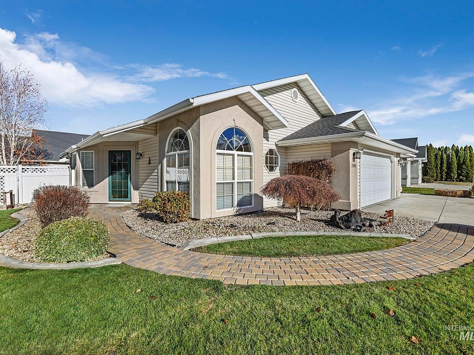 1st image of 2503 Longbow Dr