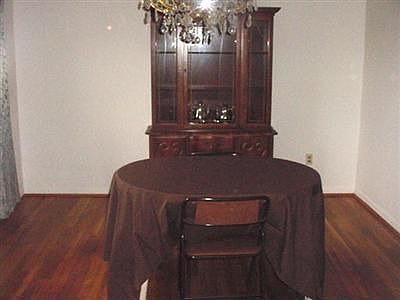 4th image of 5666 Penway Ct