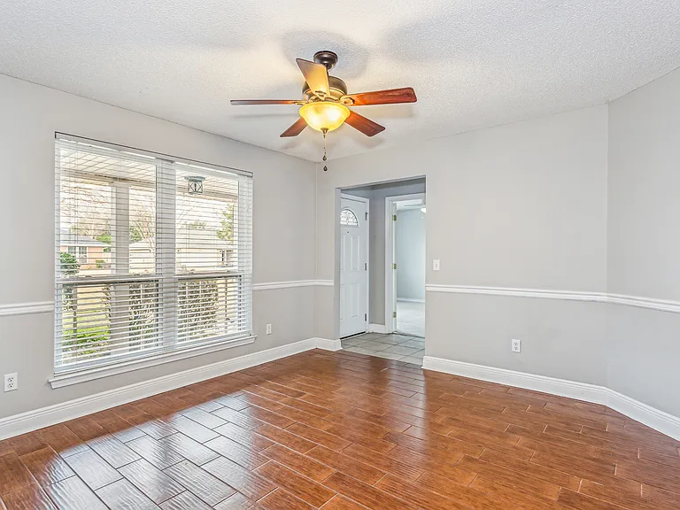 1136 Crane Cove Blvd — Photo 13