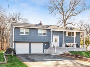 4 Lynn Ct, Lincoln Park Boro, NJ 07035