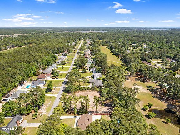 5th image of 41 Country Club Drive