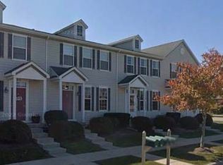 92 E South Ave, Cortland, IL 60112