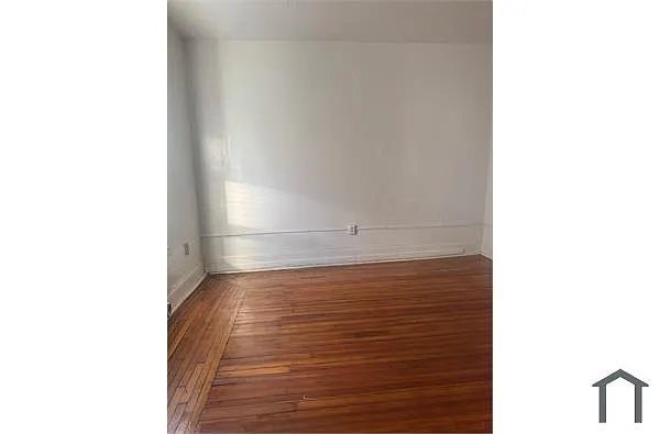 Building Photo - 240 William St #2B