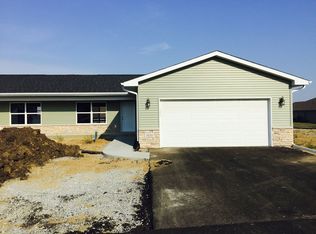 5645 Keith Ln, Waterloo, IA 50701