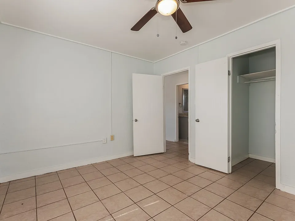 315 D St #2