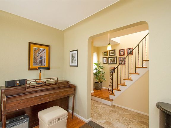 3rd image of 3011 Barrington Dr
