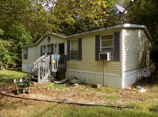 1015 Whitestone Rd N, Talking Rock, GA 30175