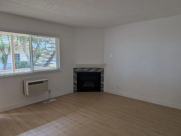 15081 Downing Oak Ct #3 — Photo 3