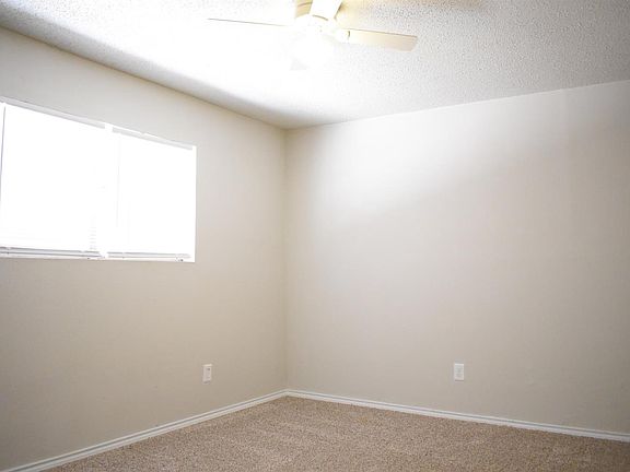 5th image of 1606 Elkhart Ave APT 25