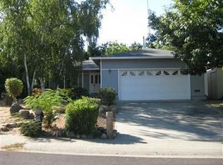 5760 Connie Ct, Loomis, CA 95650